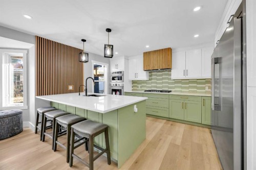 122 Hawkstone Drive Nw, Calgary, AB - Indoor Photo Showing Kitchen With Upgraded Kitchen