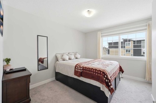 4 Cornergate Place Ne, Calgary, AB - Indoor Photo Showing Bedroom