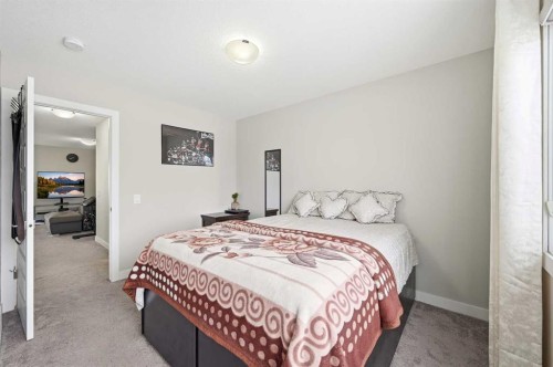 4 Cornergate Place Ne, Calgary, AB - Indoor Photo Showing Bedroom
