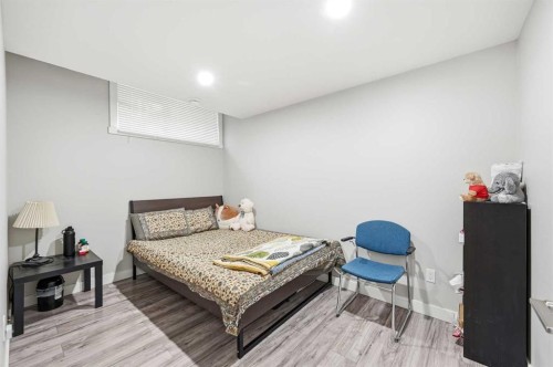 4 Cornergate Place Ne, Calgary, AB - Indoor