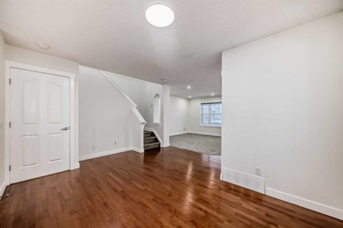 79 Saddlebrook Way Ne, Calgary, AB - Indoor Photo Showing Other Room