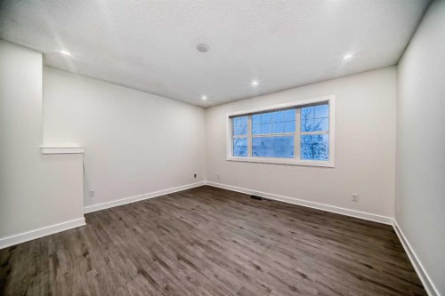 79 Saddlebrook Way Ne, Calgary, AB - Indoor Photo Showing Other Room