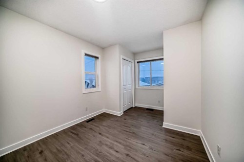 79 Saddlebrook Way Ne, Calgary, AB - Indoor Photo Showing Other Room