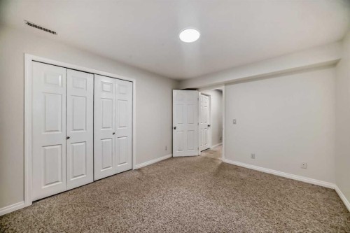 79 Saddlebrook Way Ne, Calgary, AB - Indoor Photo Showing Other Room
