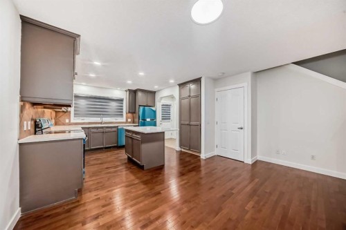 79 Saddlebrook Way Ne, Calgary, AB - Indoor Photo Showing Kitchen