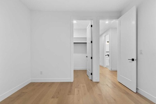 223 29 Avenue Nw, Calgary, AB - Indoor Photo Showing Other Room