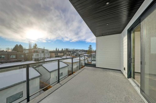1739 48 Avenue Sw, Calgary, AB - Outdoor With Balcony With Exterior