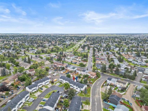 3-100 Pennsylvania Road Se, Calgary, AB - Outdoor With View