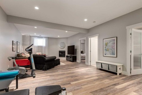 95 Sierra Morena Manor Sw, Calgary, AB - Indoor Photo Showing Other Room
