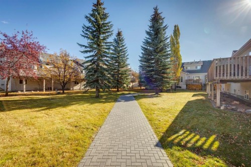 19 Sunlake Gardens Se, Calgary, AB - Outdoor