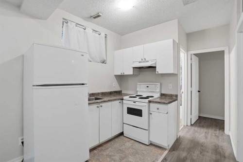8 Taralake Way Ne, Calgary, AB - Indoor Photo Showing Kitchen