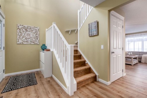 82 Cranwell Common Se, Calgary, AB - Indoor Photo Showing Other Room