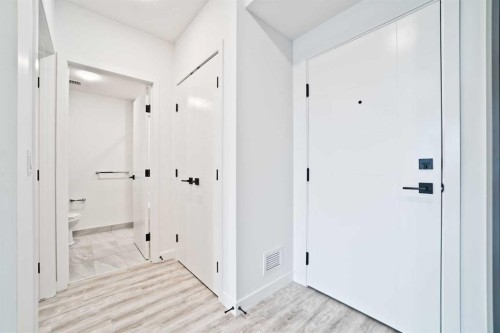 625-4138 University Avenue Nw, Calgary, AB - Indoor Photo Showing Other Room