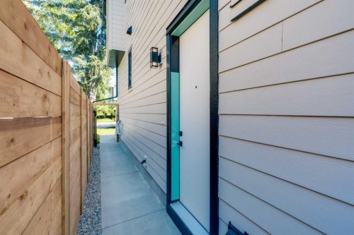 1130A Regent Crescent Ne, Calgary, AB - Outdoor With Exterior