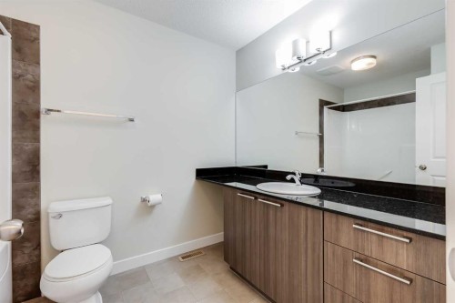 155 Silverado Common Sw, Calgary, AB - Indoor Photo Showing Bathroom