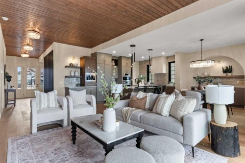 8 Westmount Point, Okotoks, AB - Indoor Photo Showing Living Room
