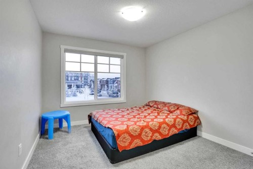 14 Belvedere Common Se, Calgary, AB - Indoor Photo Showing Bedroom