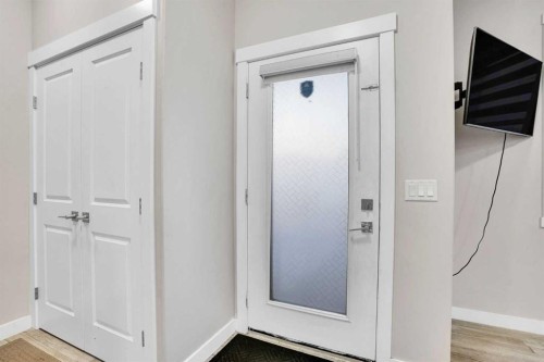 14 Belvedere Common Se, Calgary, AB - Indoor Photo Showing Other Room