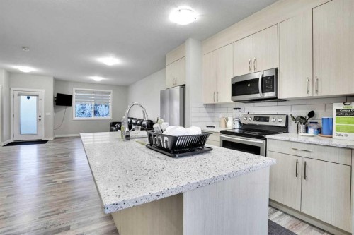 14 Belvedere Common Se, Calgary, AB - Indoor Photo Showing Kitchen With Upgraded Kitchen