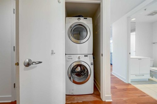 2404-1118 12 Avenue Sw, Calgary, AB - Indoor Photo Showing Laundry Room