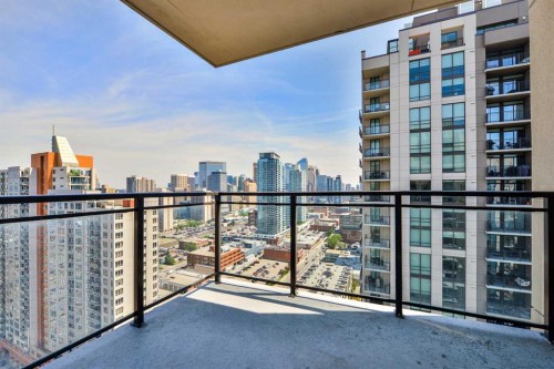 2404-1118 12 Avenue Sw, Calgary, AB - Outdoor