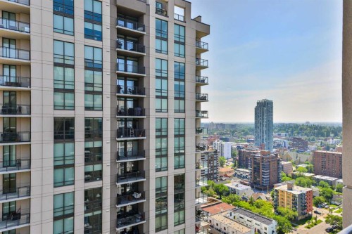 2404-1118 12 Avenue Sw, Calgary, AB - Outdoor With Facade