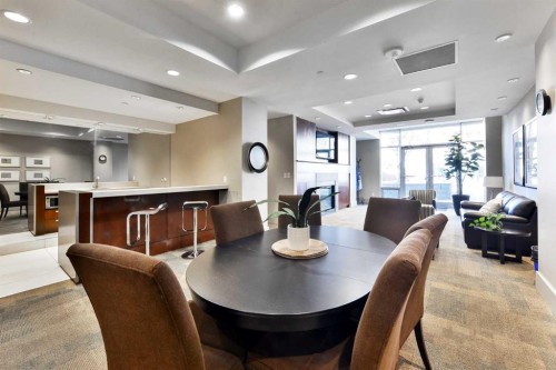 2404-1118 12 Avenue Sw, Calgary, AB - Indoor Photo Showing Dining Room
