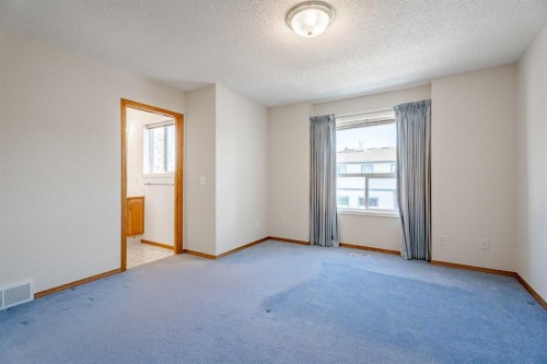 203 Anderson Grove Sw, Calgary, AB - Indoor Photo Showing Other Room
