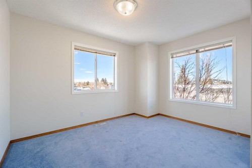 203 Anderson Grove Sw, Calgary, AB - Indoor Photo Showing Other Room