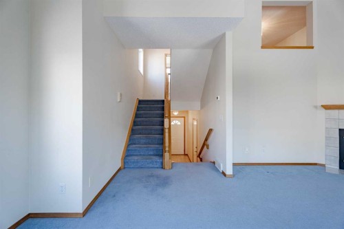 203 Anderson Grove Sw, Calgary, AB - Indoor Photo Showing Other Room