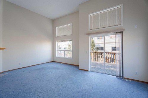 203 Anderson Grove Sw, Calgary, AB - Indoor Photo Showing Other Room