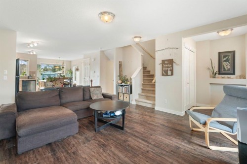 284 Copperfield Heights Se, Calgary, AB - Indoor Photo Showing Living Room