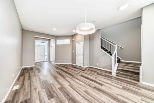 155 Sawgrass Gate Nw, Airdrie, AB - Indoor Photo Showing Other Room