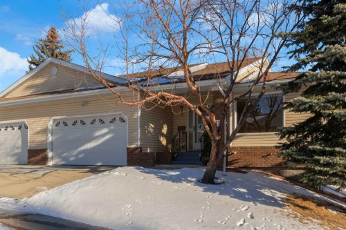 12 Vandoos Villas Nw, Calgary, AB - Outdoor