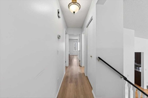 22 Shawinigan Rise Sw, Calgary, AB - Indoor Photo Showing Other Room