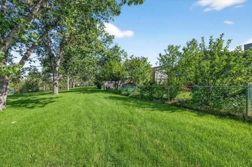 22 Shawinigan Rise Sw, Calgary, AB - Outdoor