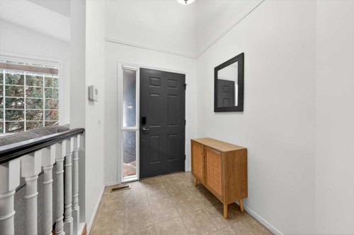 22 Shawinigan Rise Sw, Calgary, AB - Indoor Photo Showing Other Room