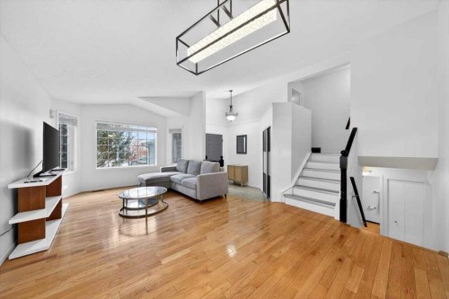 22 Shawinigan Rise Sw, Calgary, AB - Indoor