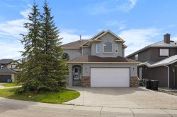 151 Coral Shores Landing NE Calgary, AB T3J 3J7