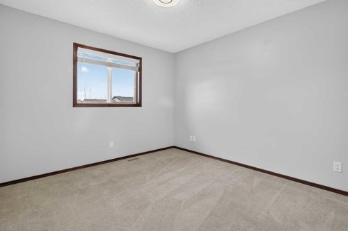 4358 Elgin Avenue Se, Calgary, AB - Indoor Photo Showing Other Room