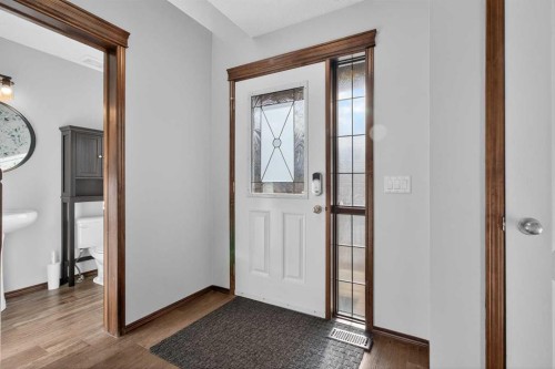 4358 Elgin Avenue Se, Calgary, AB - Indoor Photo Showing Other Room