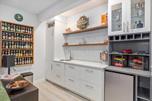 10 Cranbrook Hill Se, Calgary, AB - Indoor