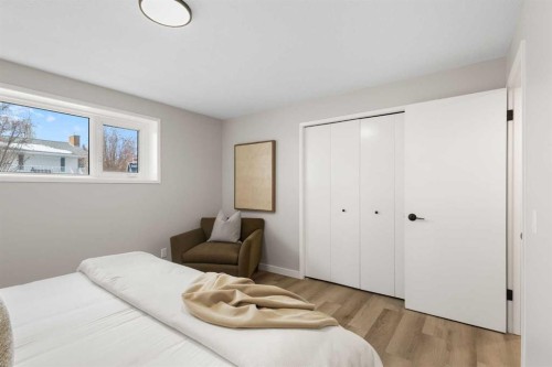 198 Silver Brook Road Nw, Calgary, AB - Indoor Photo Showing Bedroom