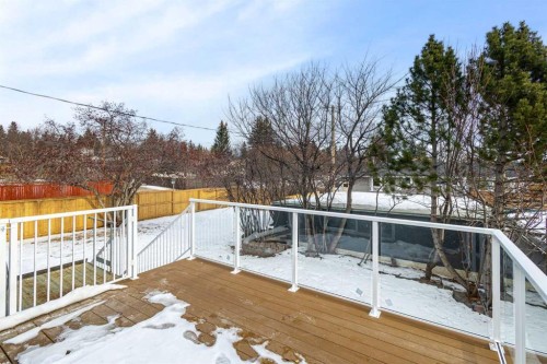 198 Silver Brook Road Nw, Calgary, AB - Outdoor