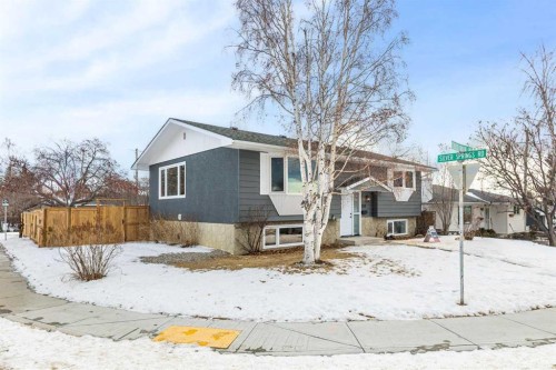 198 Silver Brook Road Nw, Calgary, AB - Outdoor