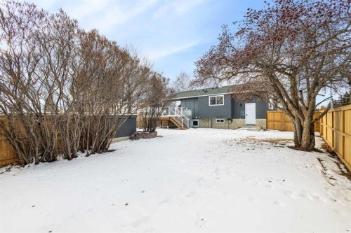 198 Silver Brook Road Nw, Calgary, AB - Outdoor