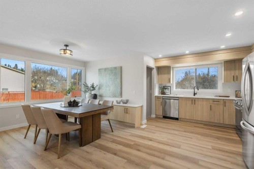 198 Silver Brook Road Nw, Calgary, AB - Indoor Photo Showing Other Room