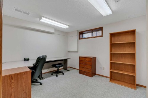 9526 21 Street Se, Calgary, AB - Indoor Photo Showing Office