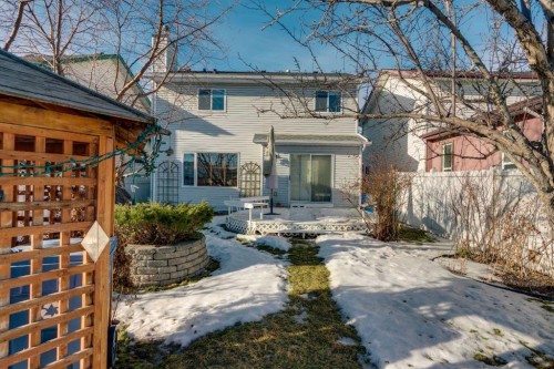 9526 21 Street Se, Calgary, AB - Outdoor