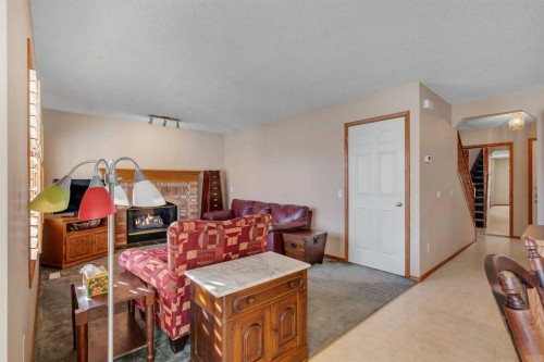 9526 21 Street Se, Calgary, AB - Indoor With Fireplace